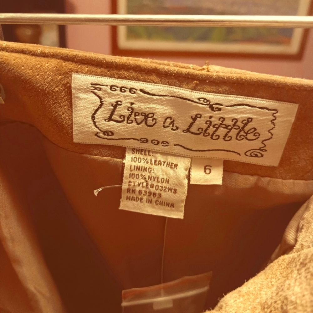 LIVE A LITTLE PANTS: LEATHER, LINED, SIZE 6
